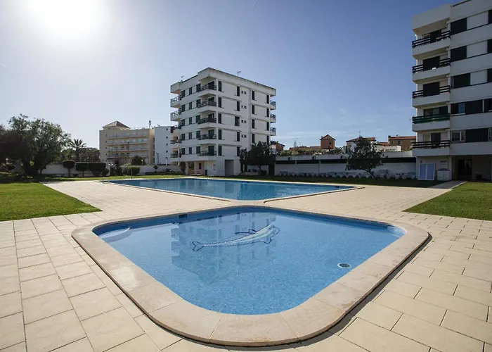 Apartment Aldeia Do Mar Vilamoura, Pool Terrace, By Hopstays *